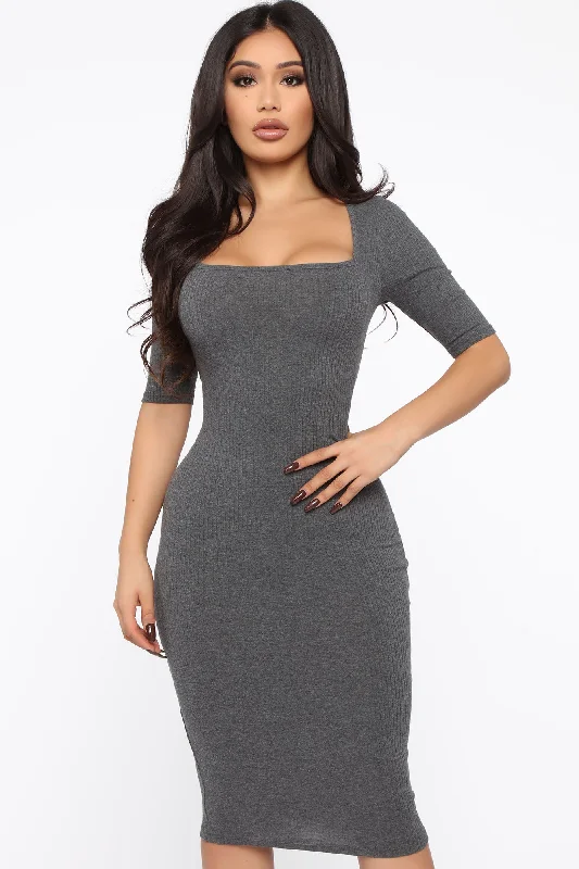 A Little Bossy Midi Dress - Charcoal