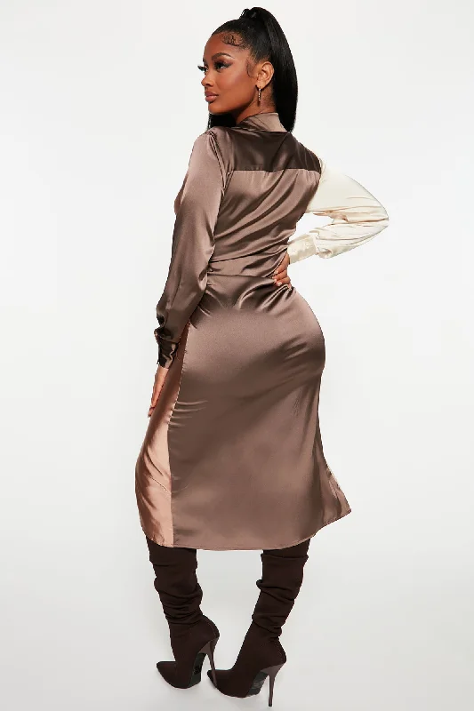 Beauty In A Bottle Satin Midi Dress - Mocha/combo