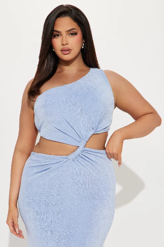 Cassandra Slinky Maxi Dress - Light Blue