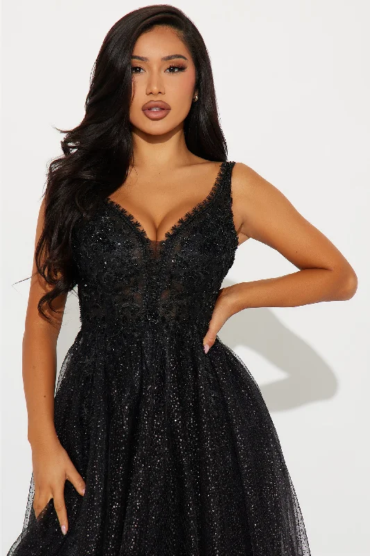 Enchanting Ball Gown - Black