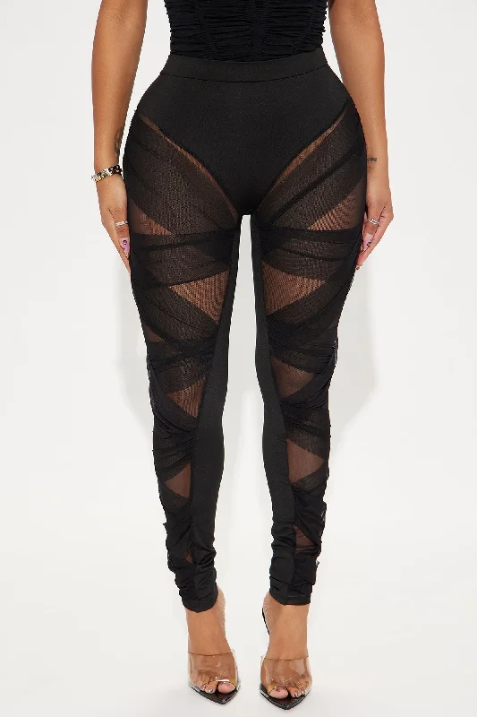 Heartbreaker Moves Mesh Cut Out Legging - Black