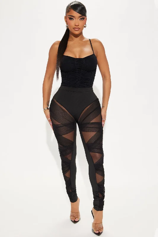 Heartbreaker Moves Mesh Cut Out Legging - Black