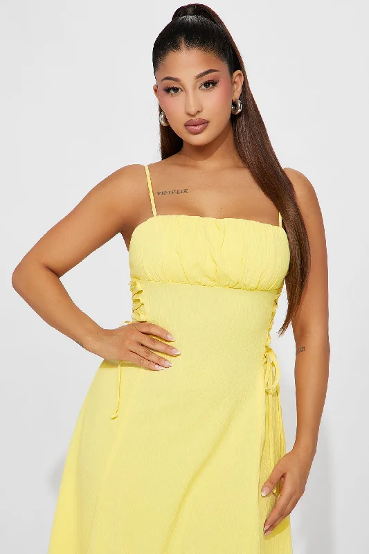 Jackie Lace Up Mid Dress - Yellow