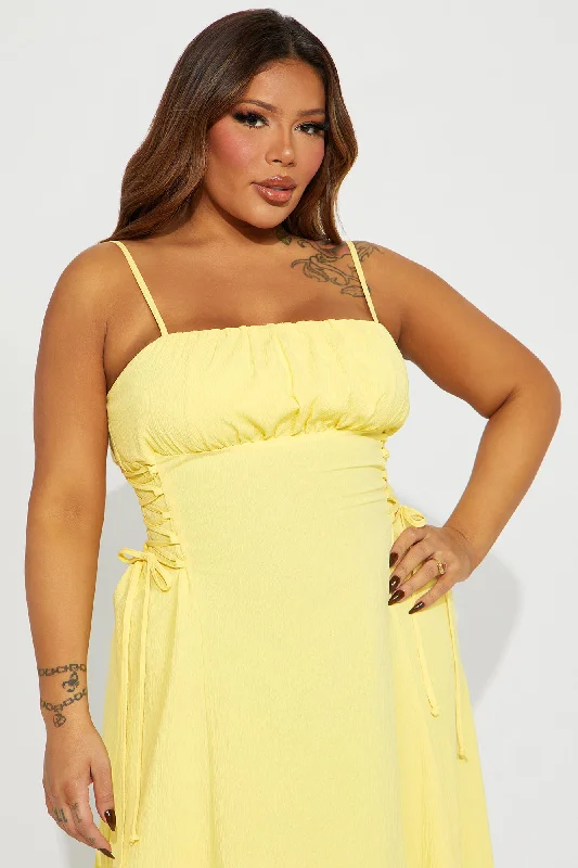 Jackie Lace Up Mid Dress - Yellow