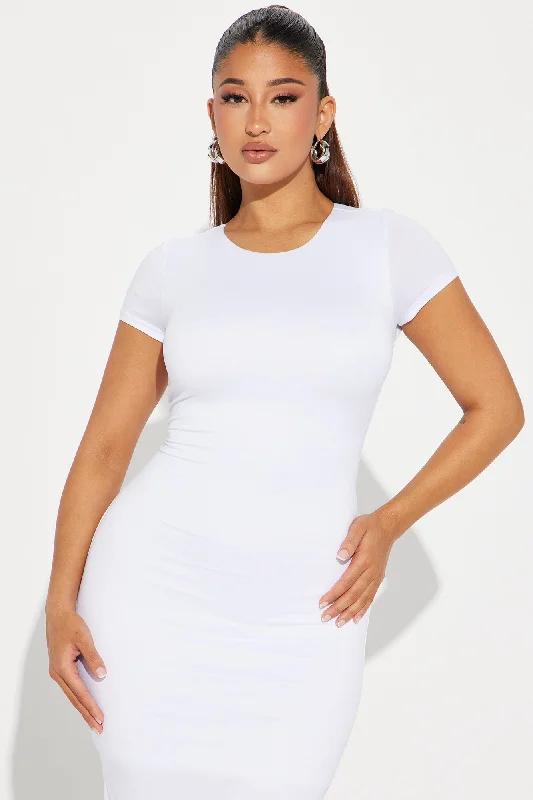 Mila Essential Maxi Dress - White