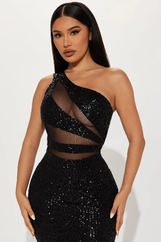 Party Seeker Sequin Maxi Dress - Black