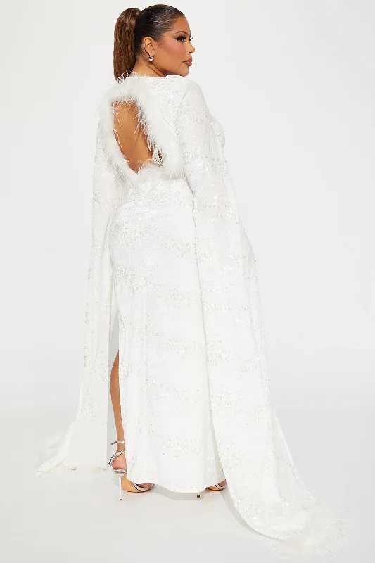 Viviane Velvet Gown - White