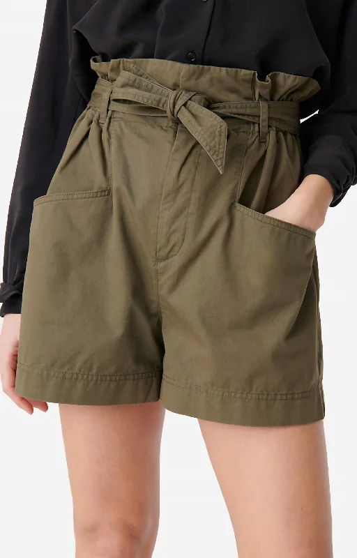 Adriel Shorts In Vegetal