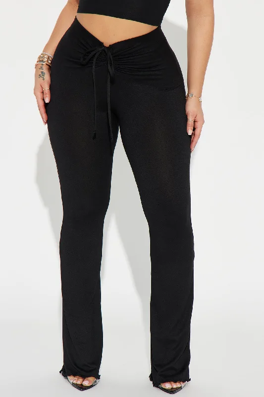 Alana Ruched V Front Flare Pant - Black