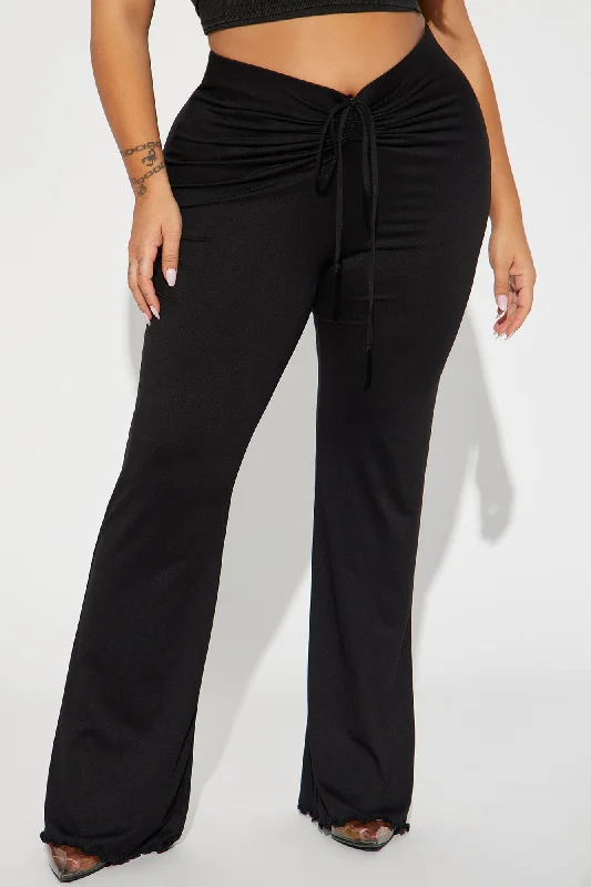 Alana Ruched V Front Flare Pant - Black