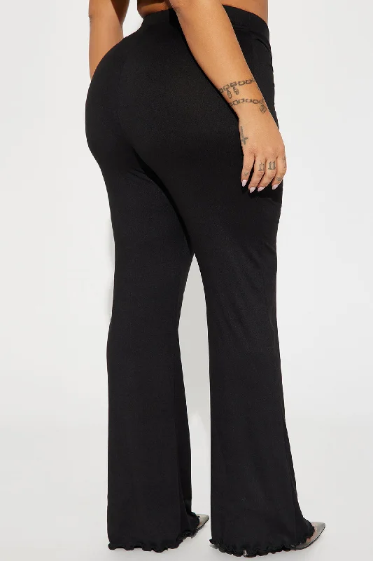 Alana Ruched V Front Flare Pant - Black