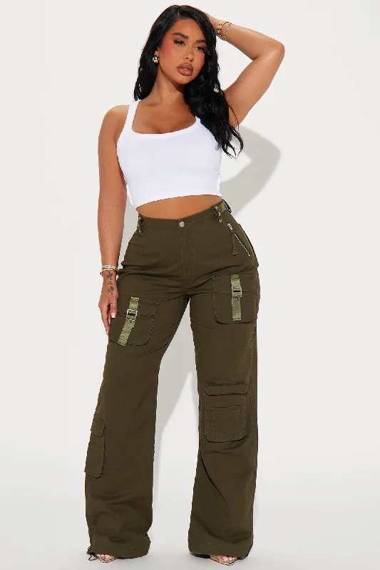 I'm In Town Wide Leg Cargo Jogger - Olive