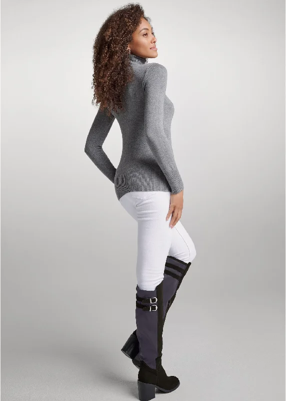 Keyhole mock neck sweater  - Grey