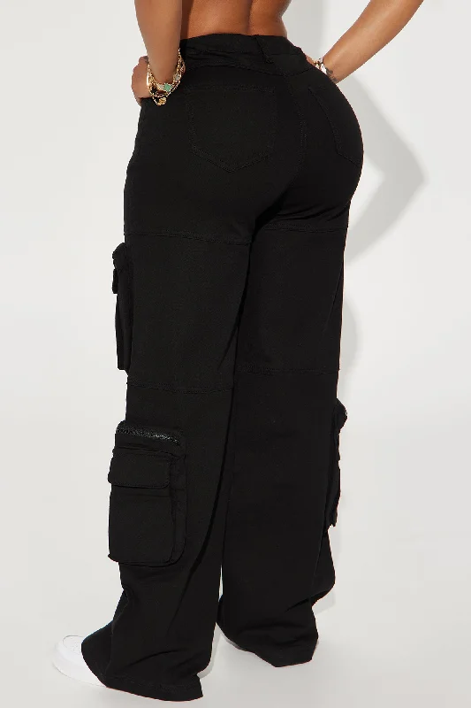 Keep On Moving Cargo Pant - Black