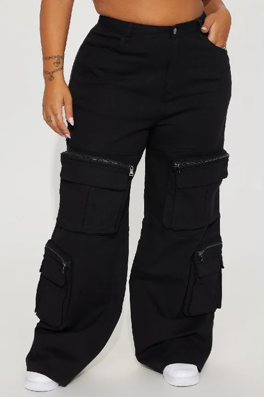 Keep On Moving Cargo Pant - Black