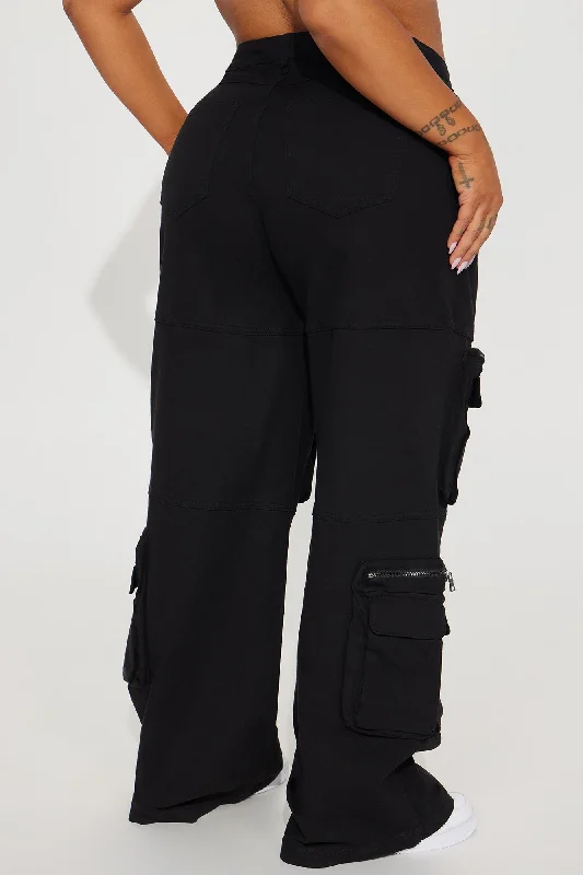 Keep On Moving Cargo Pant - Black