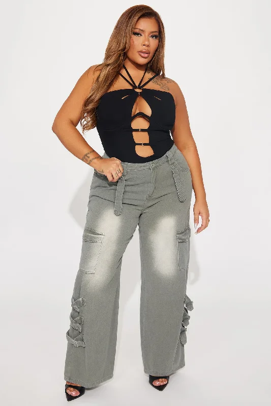 Keep You Goin' Wide Leg Cargo Pant - Grey