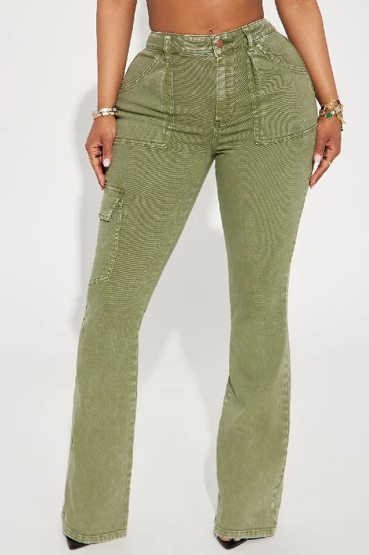 Mindy Cargo Mineral Wash Flare Pant - Olive