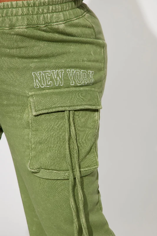 New York Vibes Washed Cargo Sweatpants - Green/combo