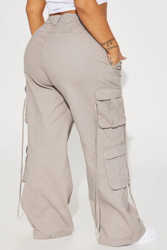 Petite Golden Hour Wide Leg Cargo Pant - Grey