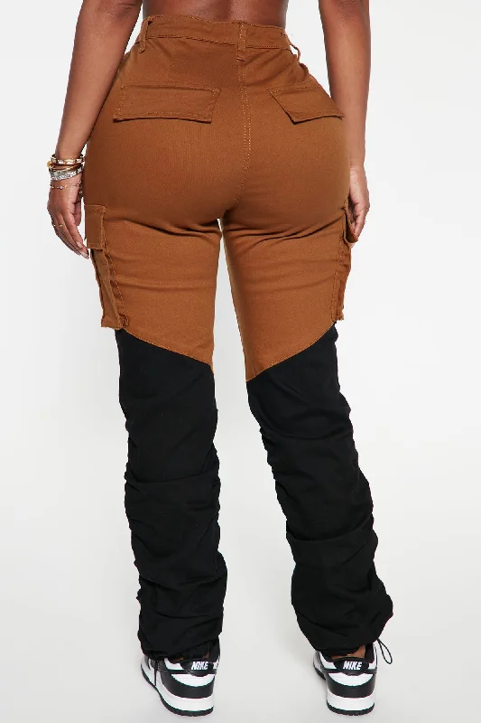 She's In Charge Colorblock Cargo Pant - Cognac