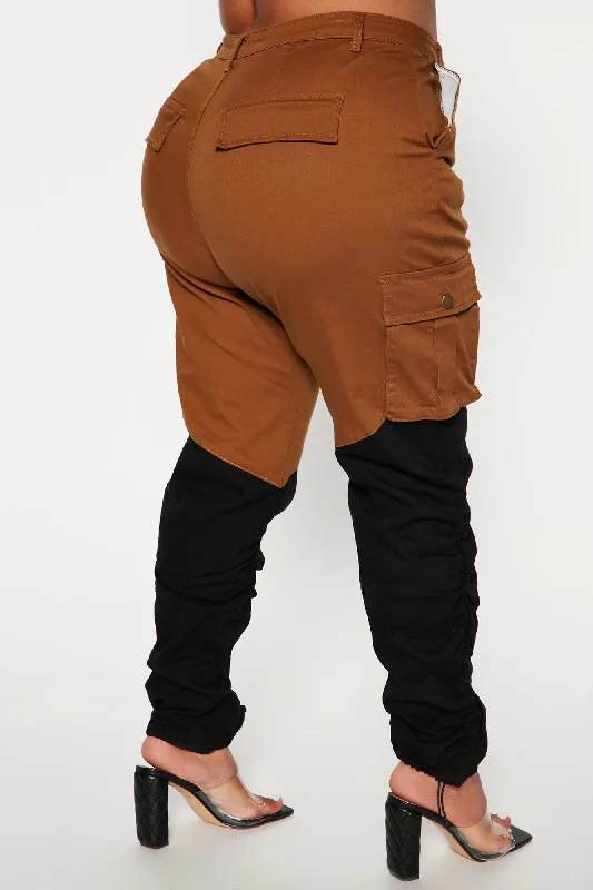 She's In Charge Colorblock Cargo Pant - Cognac