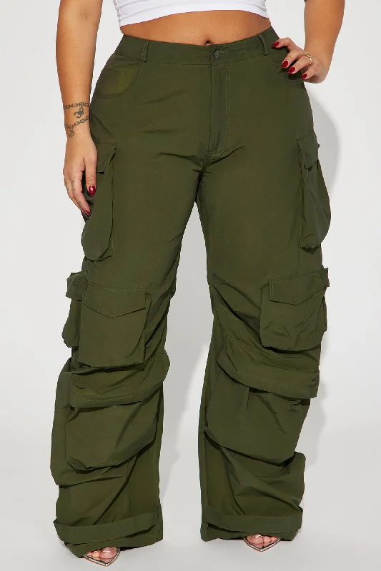 Talk It Up Oversized Cargo Pant - Olive