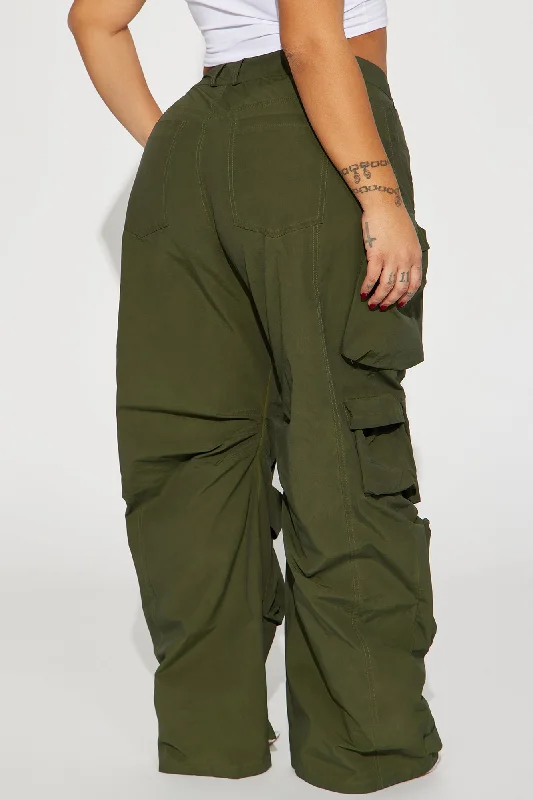 Talk It Up Oversized Cargo Pant - Olive