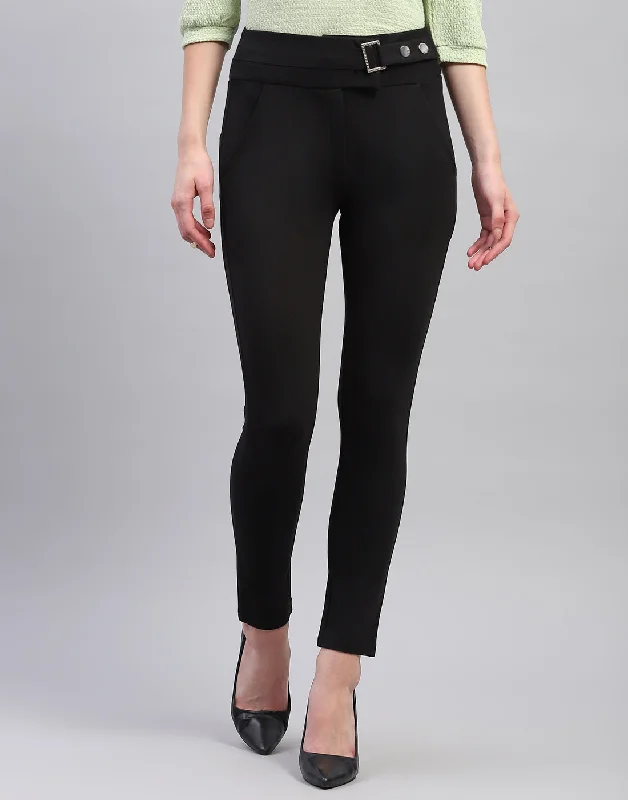 Women Black Solid Regular Fit Jegging