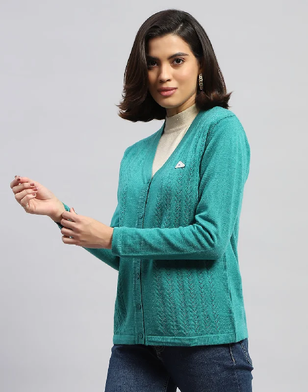 Women Green Self Design V Neck Full Sleeve Cardigan