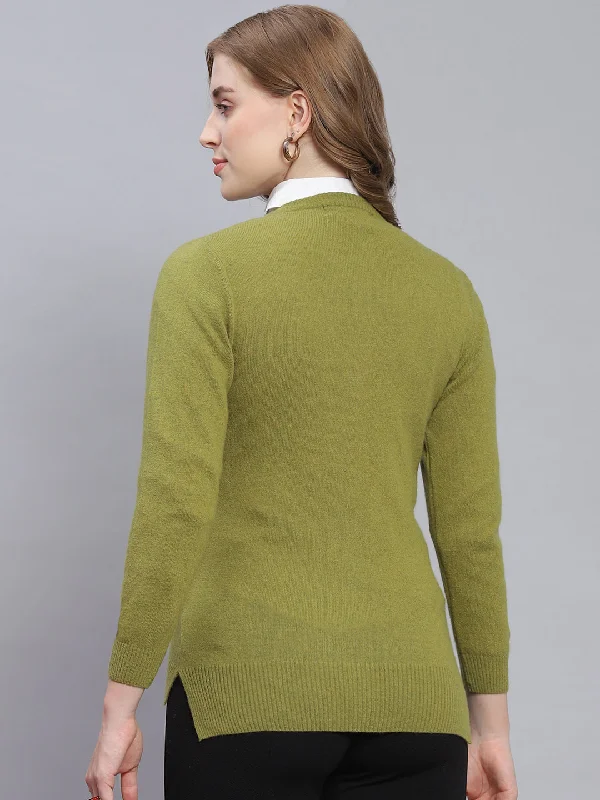 Women Green Solid Round Neck Full Sleeve Cardigans